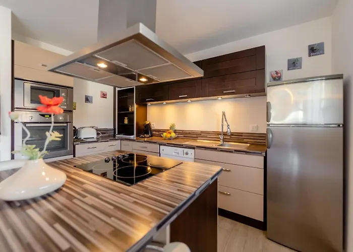 Dolce De Palombaggia アパートホテル 4*