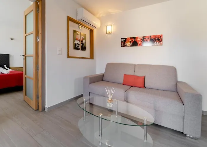 Lägenhetshotell Dolce De Palombaggia 4*